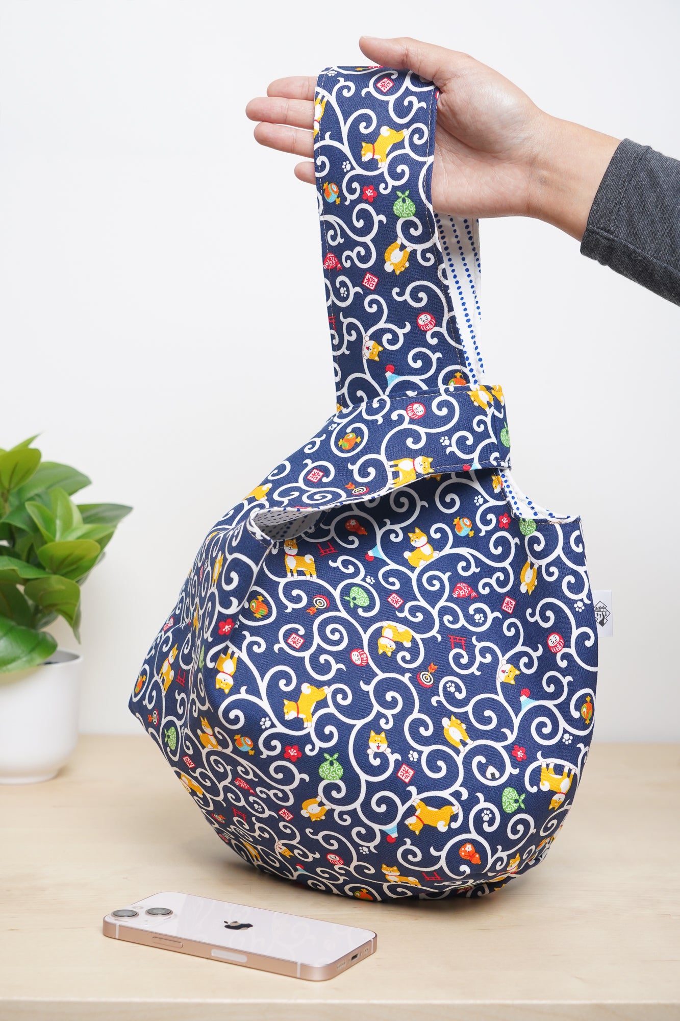 Japanese Knot Bag - Shiba Swirls