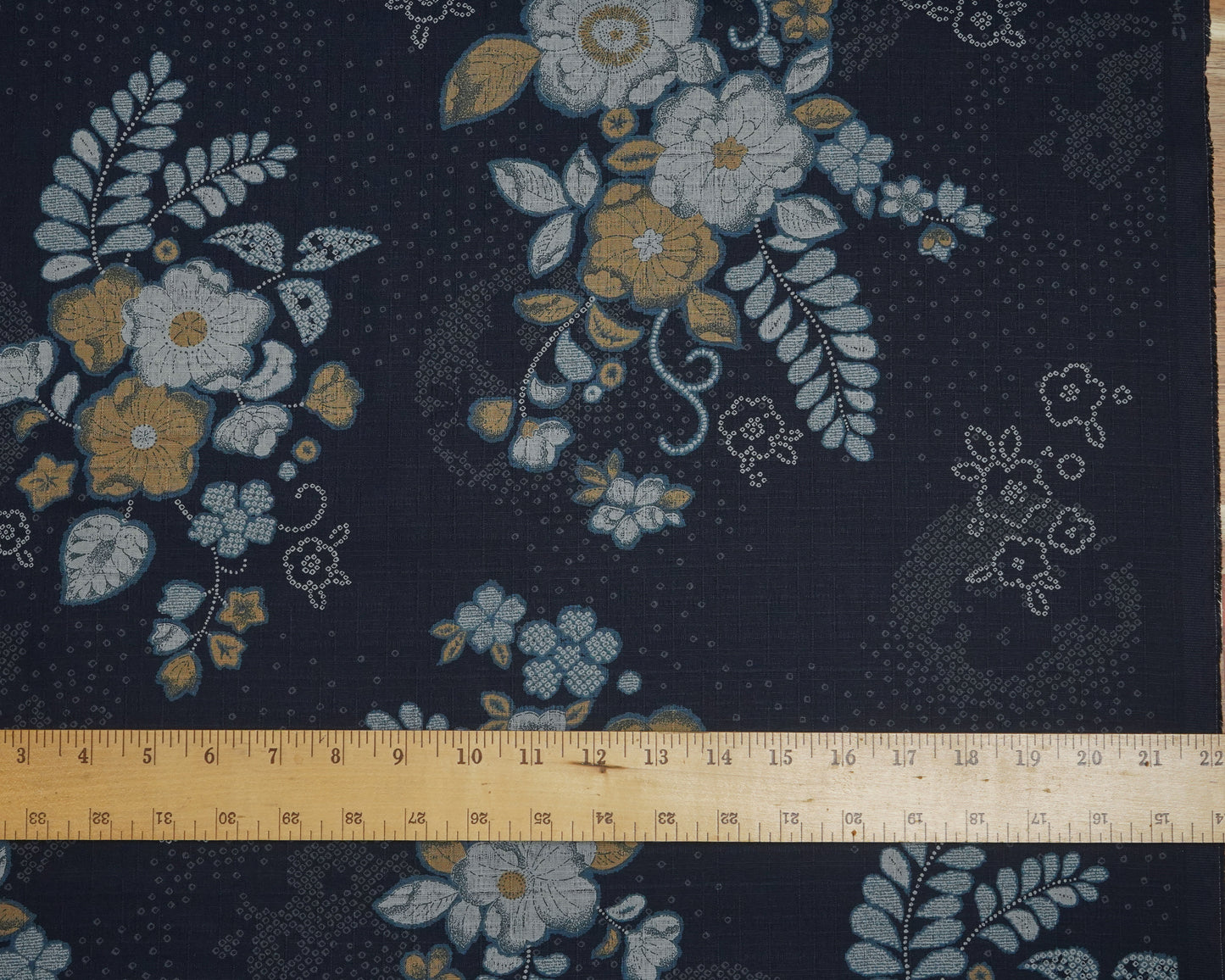 Large Scale Dark Floral Print - Cotton Fabric - Kobayashi