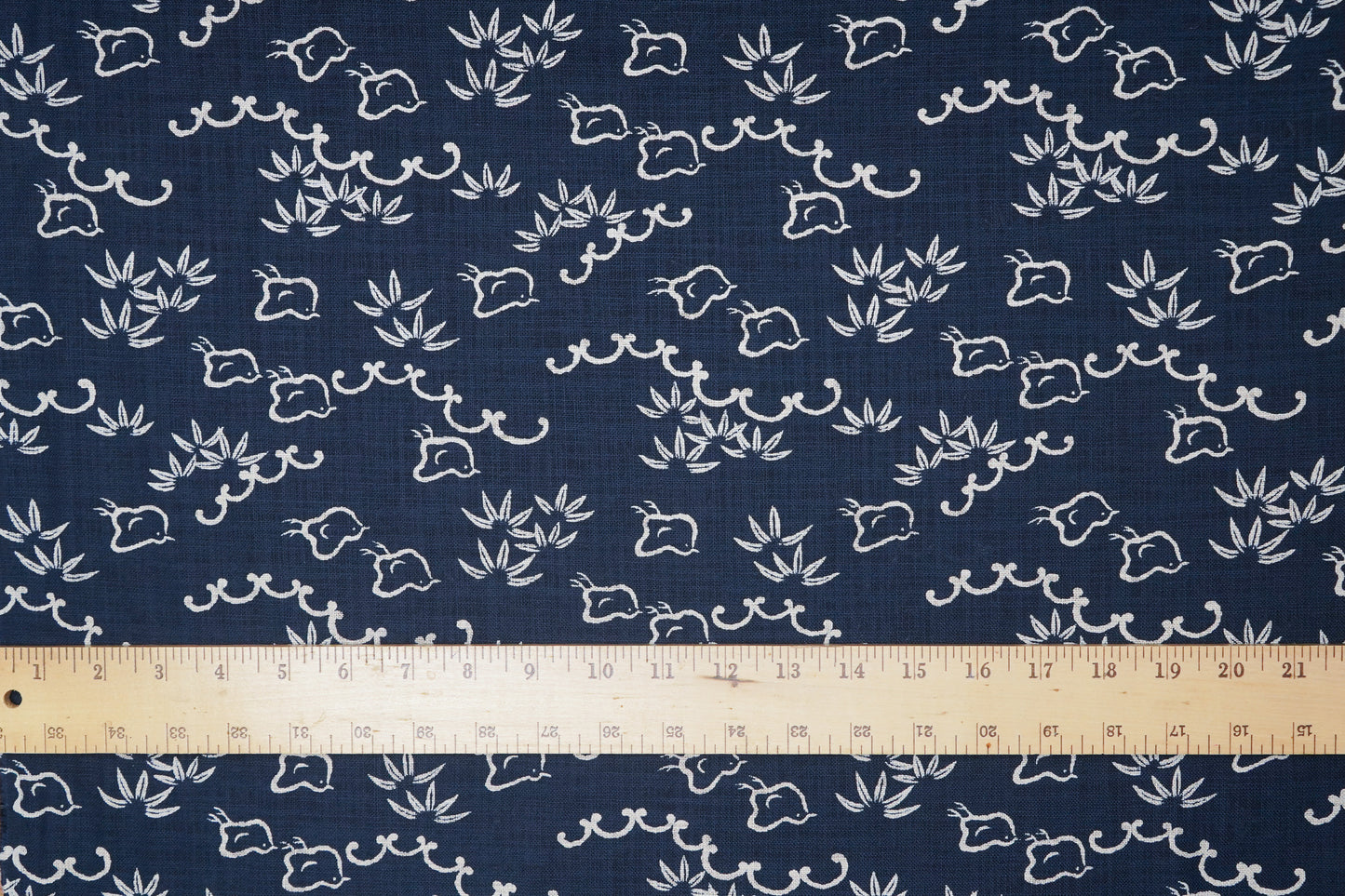 Beige Chidori (Little Birds) on Indigo - Nara Homespun Cotton Fabric - Sevenberry