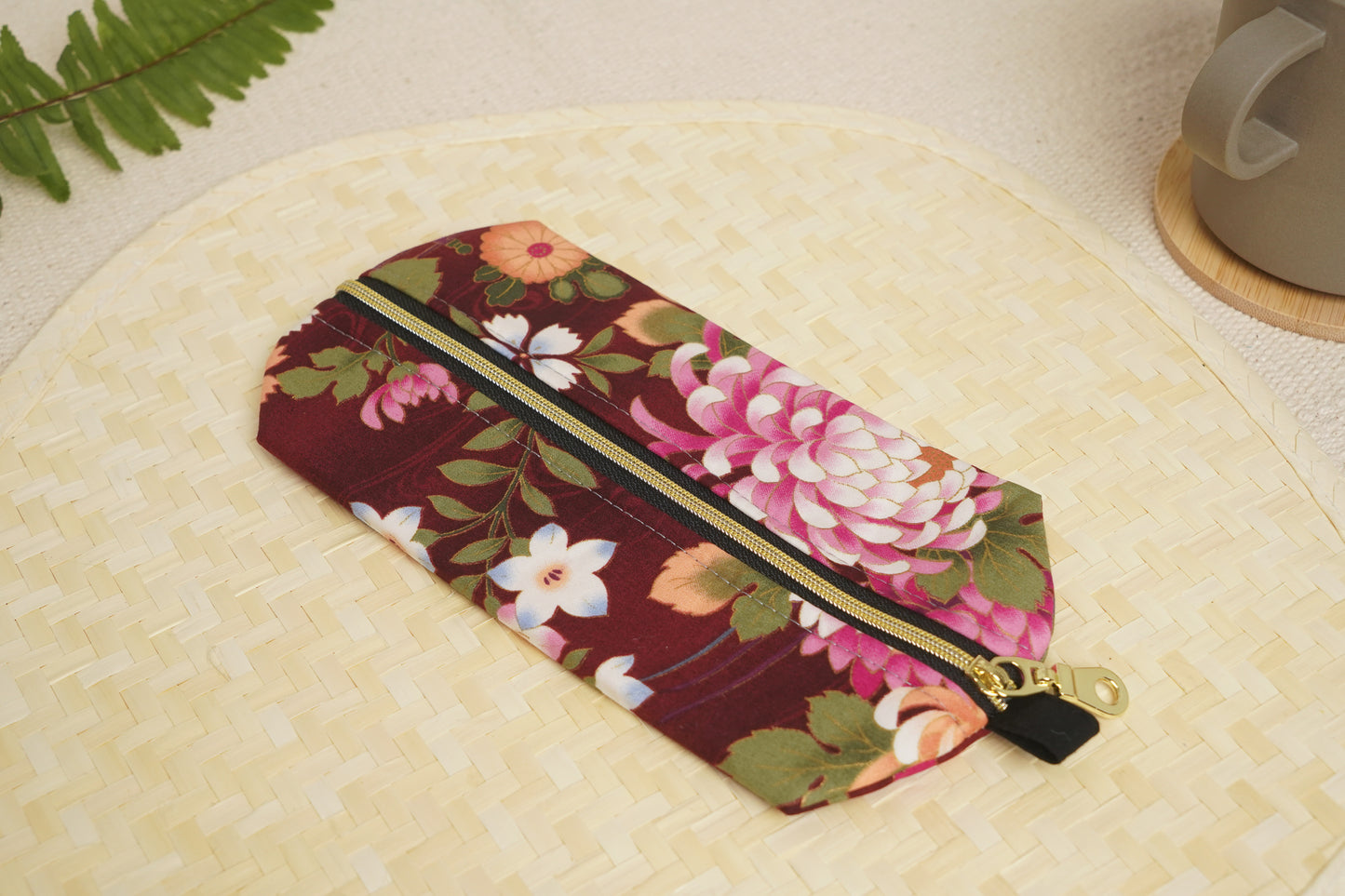 Zippy Pouch - Garden (Burgundy)